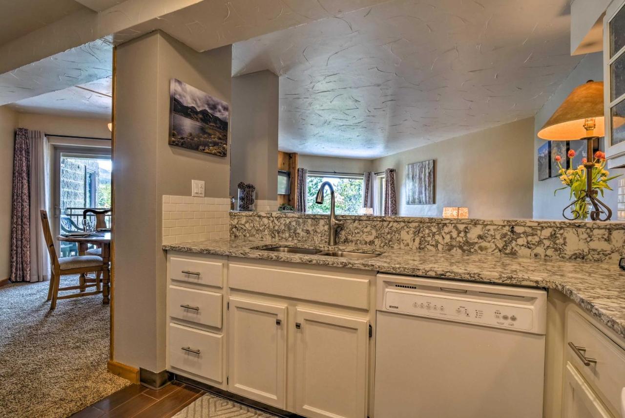 Cozy Ski-Inandski-Out Breckenridge Condo Mtn Views! Exterior photo